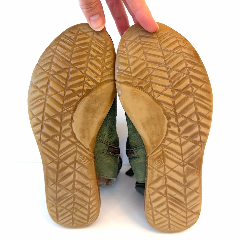 Miz Mooz Flaire leather sandals in aloe green, size 38 wide - Picture 9 of 9